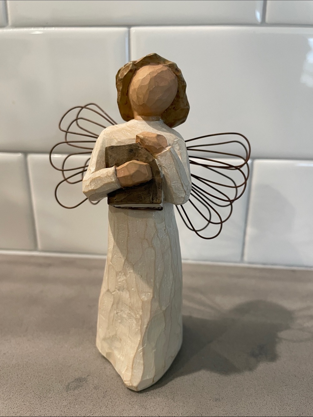 Willow Tree Angel of Learning figurine by Susan Lordi for Demdaco.